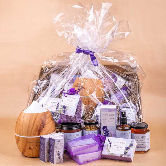 Lavender Super Deluxe Hamper